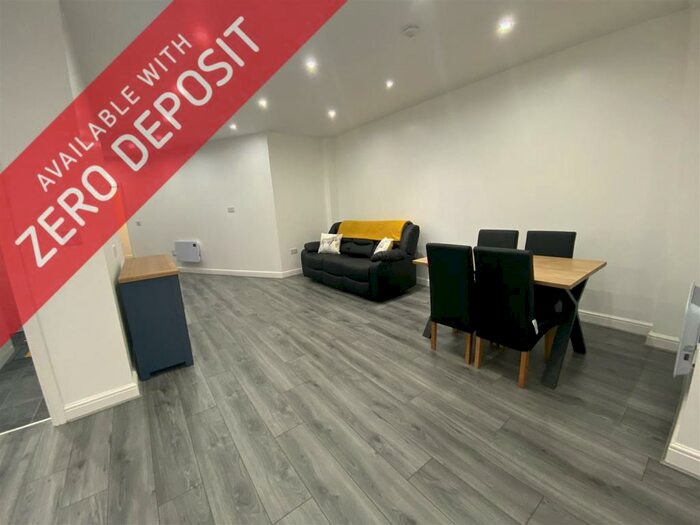 2 Bedroom Apartment To Rent In Liverpool Road, Eccles, Manchester, M30