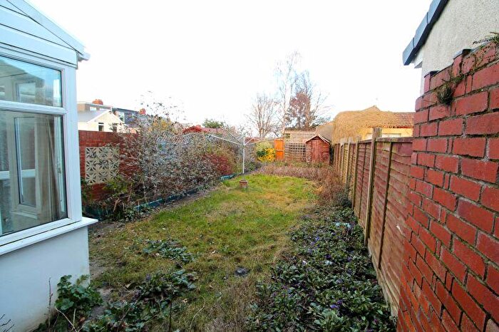 3 Bedroom Terraced House For Sale In Hill House Road, Downend, BS16