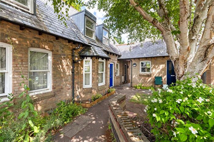 1 Bedroom Apartment For Sale In Bill Briggs Court, Ross Street, Cambridge, CB1