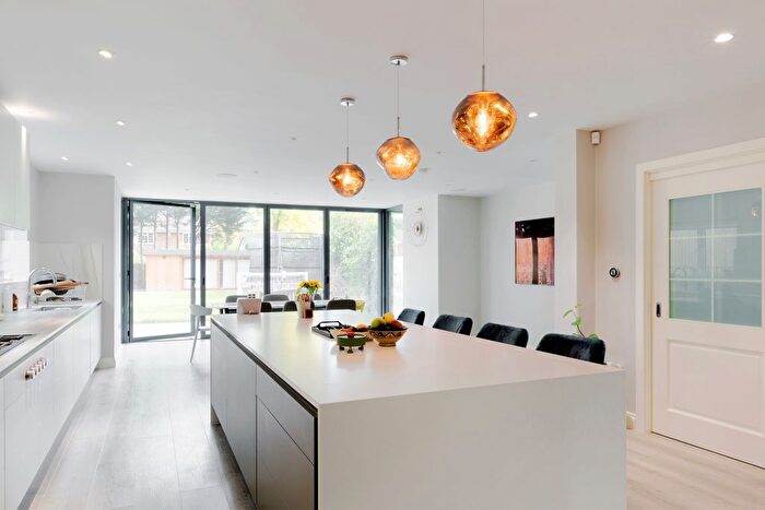 4 Bedroom Detached House To Rent In Langley Avenue, Surbiton, KT6