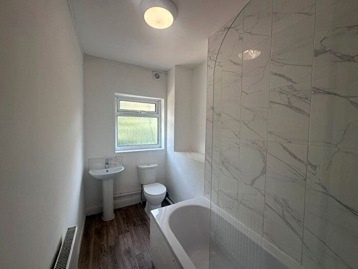 3 Bedroom Terraced House To Rent In Park Street, Kidderminster, DY11