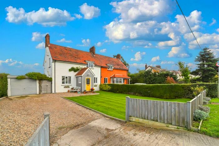 3 Bedroom Semi-Detached House For Sale In Coronation Villas, Beaumont, CO16