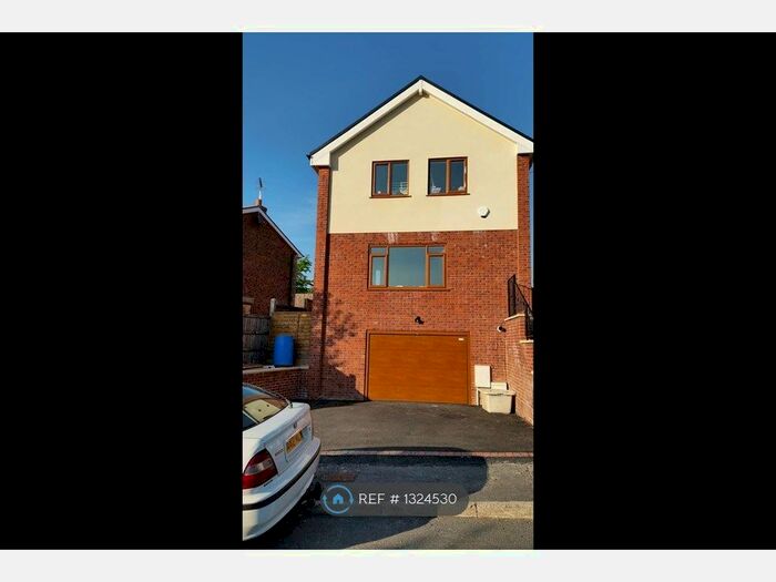 3 Bedroom Detached House To Rent In Southwood Drive, Accrington, BB5