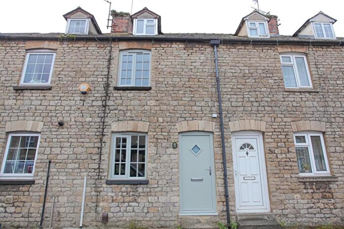 2 Bedroom Cottage To Rent In Corn Street, Witney, OX28