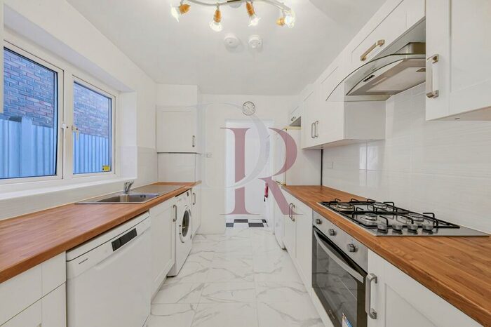 3 Bedroom House To Rent In Mafeking Road, West Ham, E16