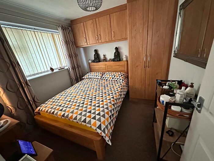 4 Bedroom Property To Rent In Osborne Close, Feltham, TW13