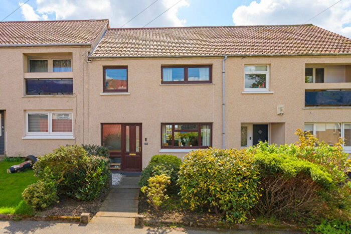 3 Bedroom Terraced House For Sale In Overton Mains, Kirkcaldy, KY1