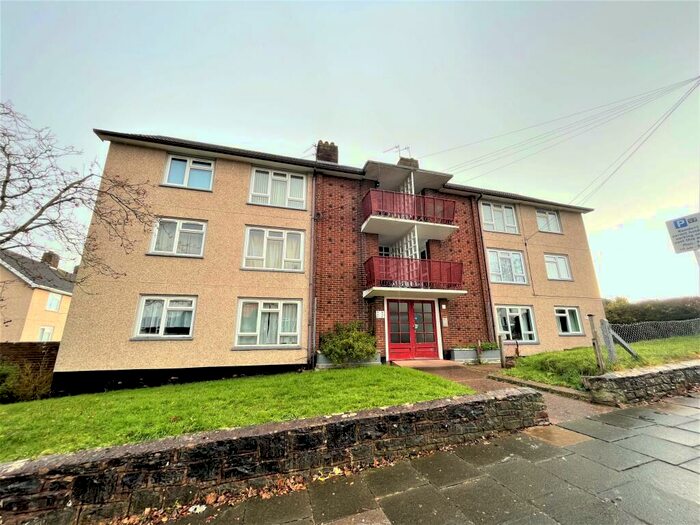 2 Bedroom Flat To Rent In Salters Road, Exeter, EX2