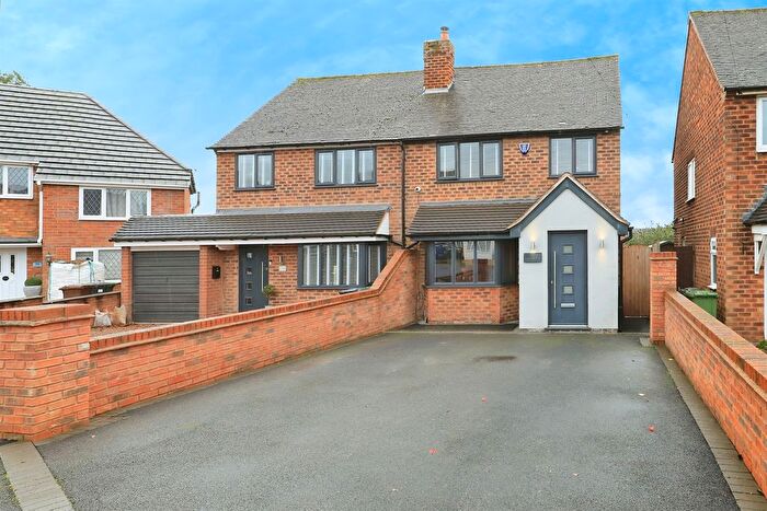 3 Bedroom Semi Detached House For Sale In Rosemary Road, Kidderminster, DY10