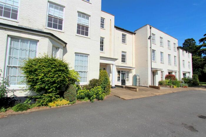 2 Bedroom Flat To Rent In Harlington Road, Uxbridge UB8