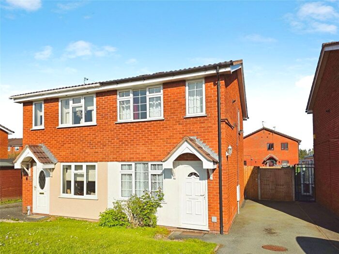 2 Bedroom Semi-detached House To Rent In Aston Close, Oswestry, Shropshire, SY11