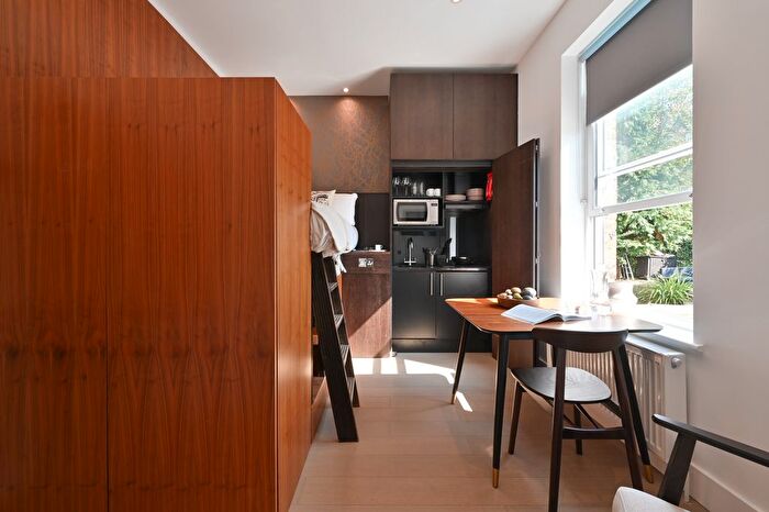 Studio To Rent In Dennington Park Road, London, NW6