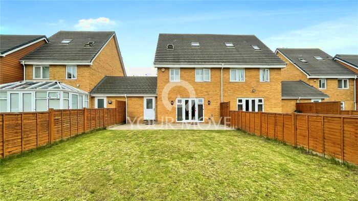 4 Bedroom Semi-Detached House To Rent In Tyndal Way, Dartford, Kent, DA1