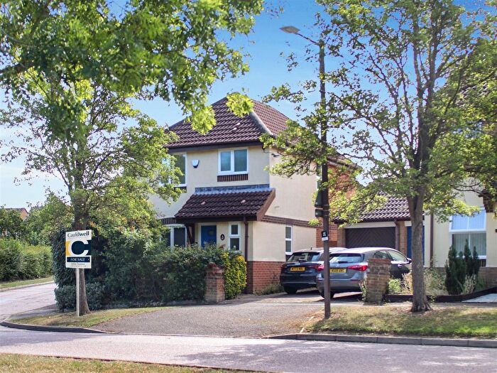 3 Bedroom Detached House For Sale In Pickering Drive, Emerson Valley, Milton Keynes, MK4