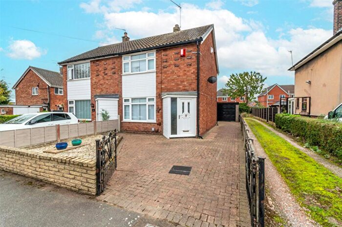 2 Bedroom Semi-Detached House For Sale In Cledford Crescent, Middlewich, CW10