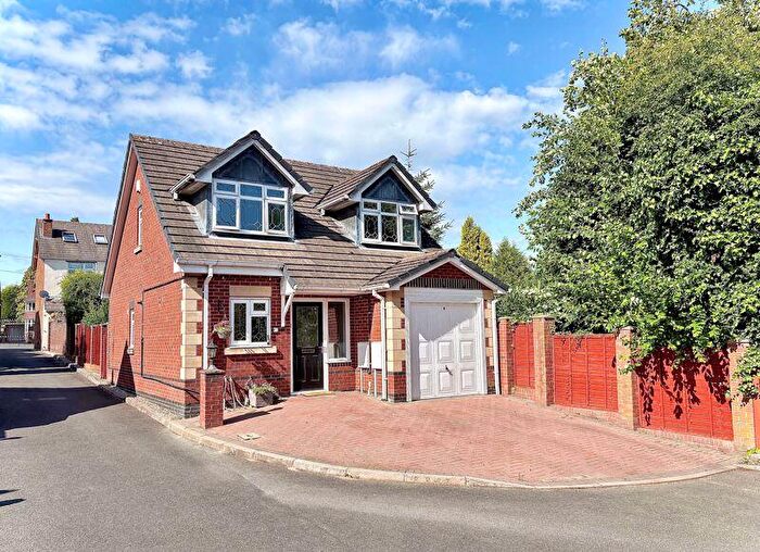 3 Bedroom Detached Bungalow For Sale In Eden Gardens, Sedgley, DY3