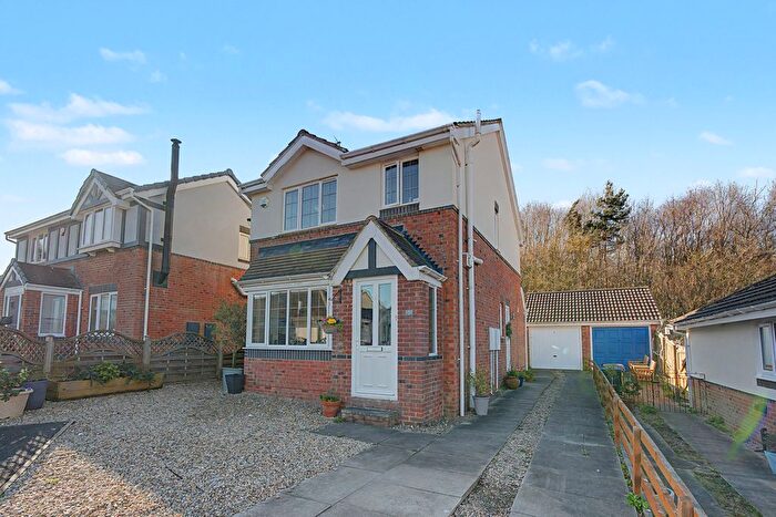 3 Bedroom Detached House For Sale In Bluebell Walk, Harrogate, HG3