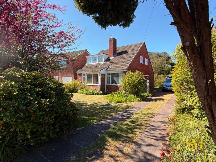3 Bedroom Detached House For Sale In Beechwood Drive, Formby, Liverpool, L37