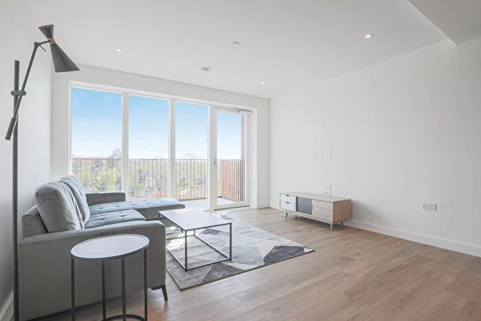 1 Bedroom Flat To Rent In Clarendon London, N8