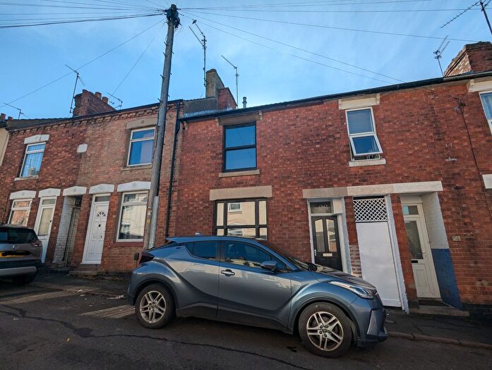 3 Bedroom Terraced House To Rent In Sackville Street, Kettering, NN16