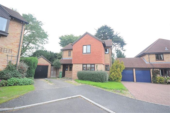 4 Bedroom Detached House To Rent In Killams Crescent, Taunton, TA1