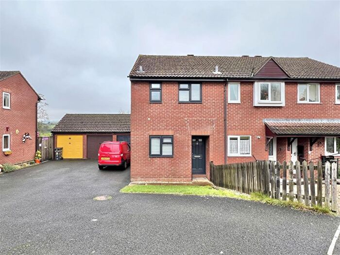 2 Bedroom End Of Terrace House For Sale In Shand Park, Axminster, EX13