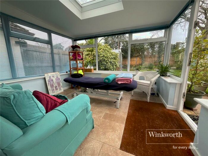 4 Bedroom Detached House For Sale In Smugglers Lane North, Highcliffe, Christchurch, BH23