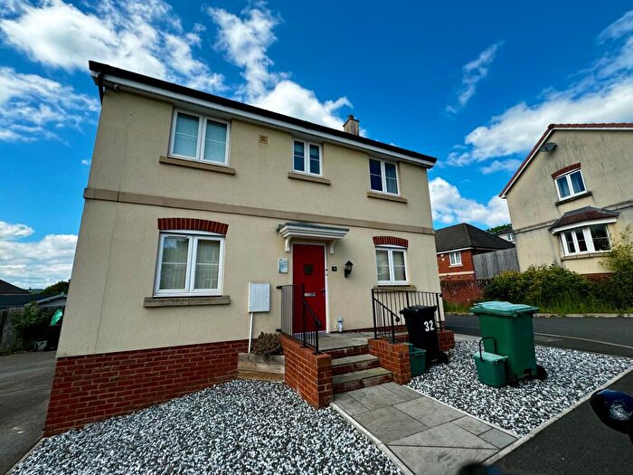 3 Bedroom Detached House To Rent In Medlar Close, Bristol, BS10