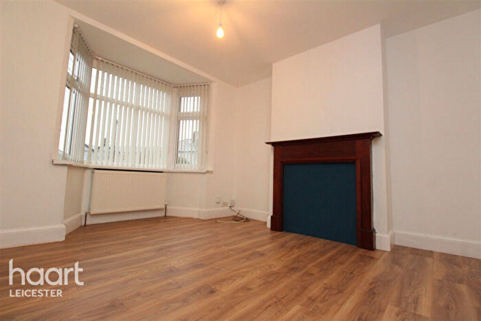 3 Bedroom Semi Detached House To Rent In Barbara Road, Leicester, LE3