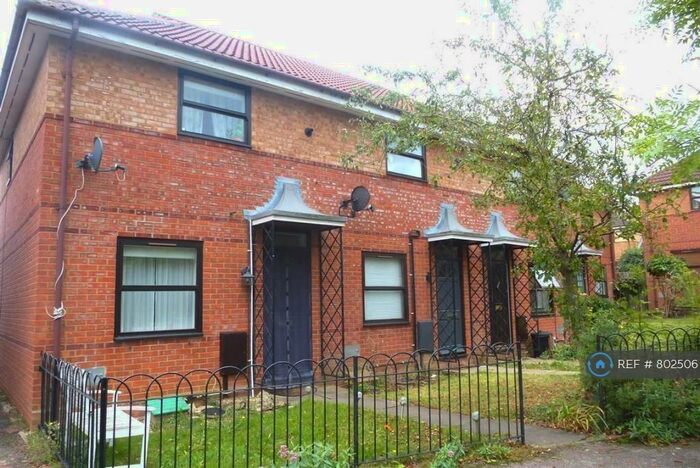 2 Bedroom End Of Terrace House To Rent In Newbridge Oval, Milton Keynes, MK4