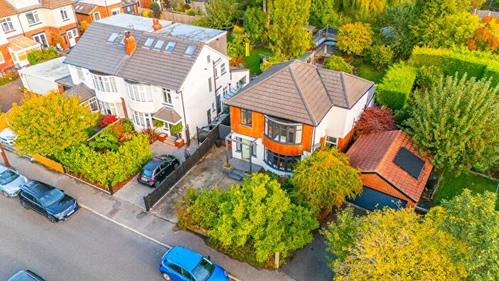 4 Bedroom Detached House For Sale In Sutherland Crescent, Roundhay, Leeds, LS8