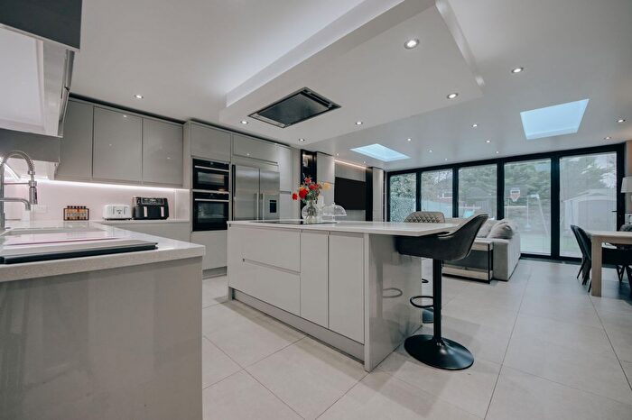 4 Bedroom Semi Detached House For Sale In Highwood Avenue, Bushey, WD23