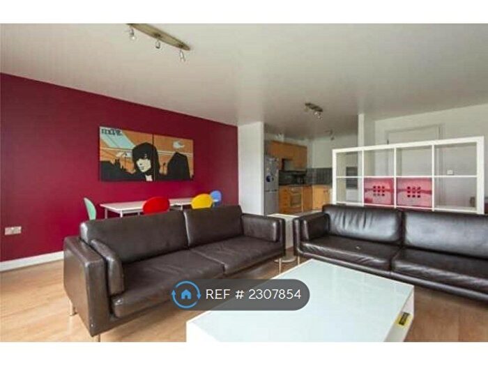 2 Bedroom Flat To Rent In Paton Close, London, E3