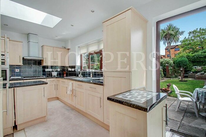 3 Bedroom Terraced House For Sale In Normanby Road, London, NW10