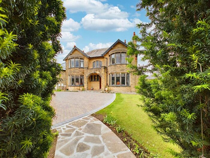 4 Bedroom Detached House For Sale In Lyndhurst Grove, Lyndhurst Grove Road, Brighouse, HD6