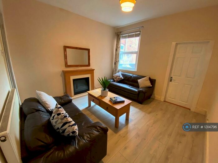4 Bedroom Terraced House To Rent In Kingsway, Coventry, CV2