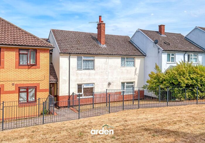 2 Bedroom Flat For Sale In Austin Road, Bromsgrove, B60