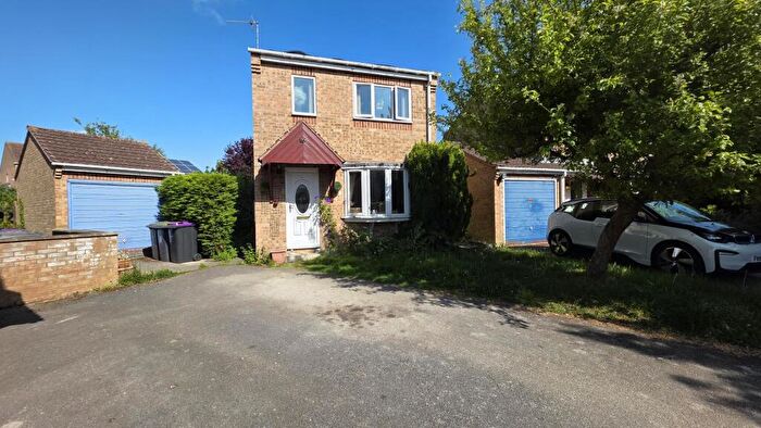 3 Bedroom Detached House For Sale In Grace Close, Sleaford, NG34