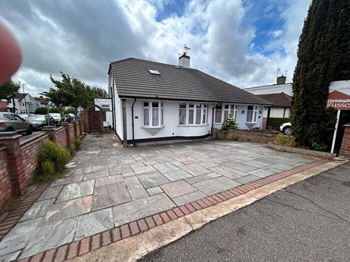 4 Bedroom Semi Detached House To Rent In Blendon Road, Bexley, DA5
