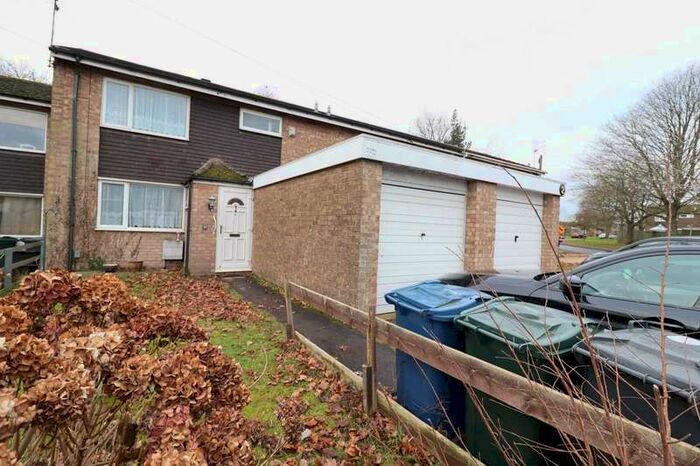 3 Bedroom Semi-Detached House To Rent In Elm Road, Booker, HP12