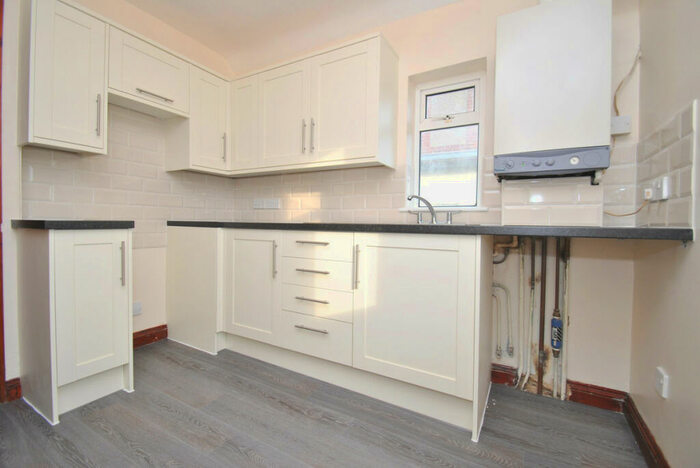 1 Bedroom Maisonette To Rent In Sturgeons Way, Hitchin, SG4