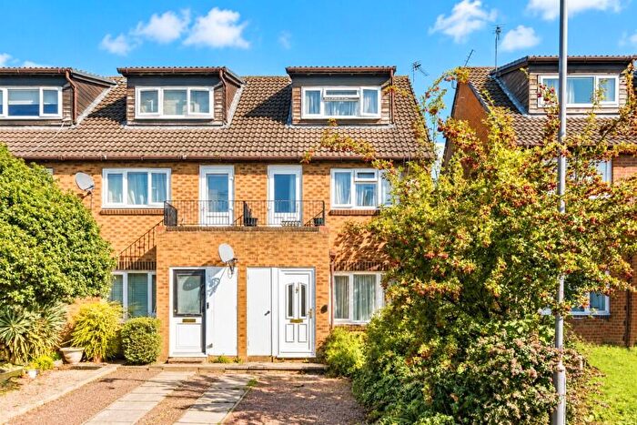 1 Bedroom Apartment To Rent In Surbiton, Kingston-Upon-Thames, KT6
