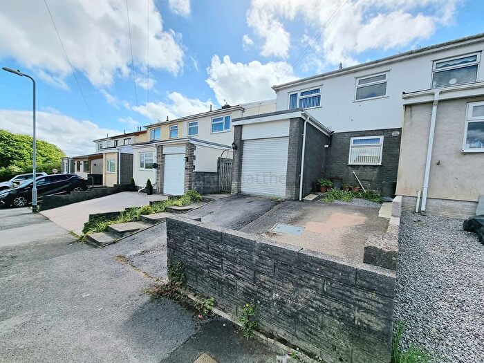 3 Bedroom Semi-Detached House For Sale In Dale View, Cefn Cribwr, Bridgend County., CF32