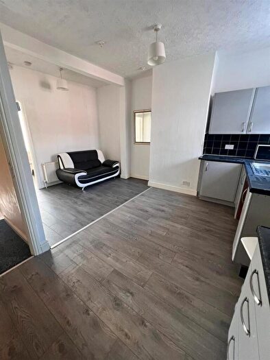 1 Bedroom Flat To Rent In Gorton Road, Stockport, SK5