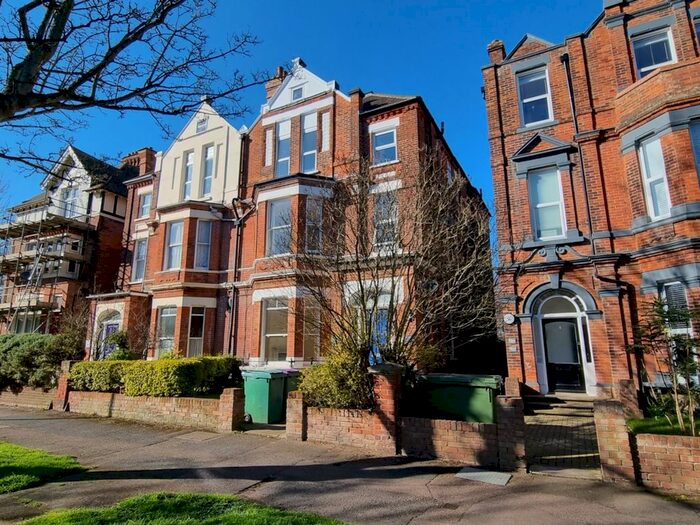 2 Bedroom Flat To Rent In Bouverie Road West, Folkestone, CT20