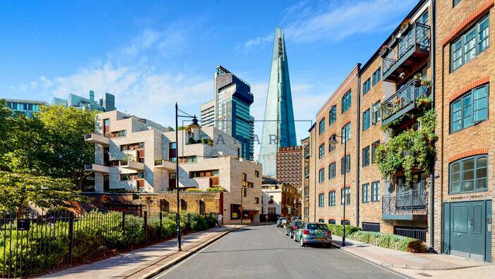 2 Bedroom Flat To Rent In Bridgewalk Heights, Weston Street, Southwark, London, SE1