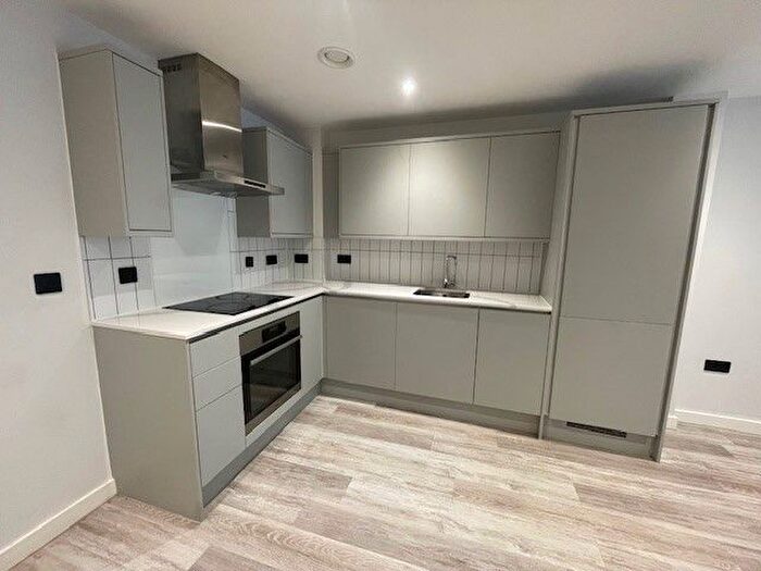 1 Bedroom Property To Rent In Apex Lofts, Birmingham, B12