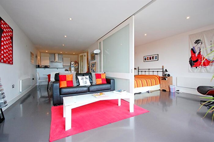1 Bedroom Apartment To Rent In Drysdale Street, Hoxton, N1