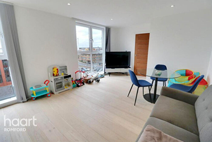 1 Bedroom Apartment To Rent In Eastern Road, Romford, RM1