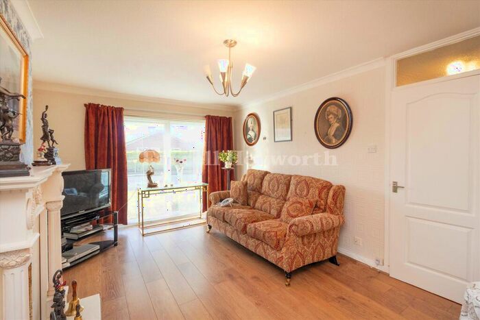2 Bedroom Bungalow For Sale In Green Oak Place, Thornton Cleveleys, FY5